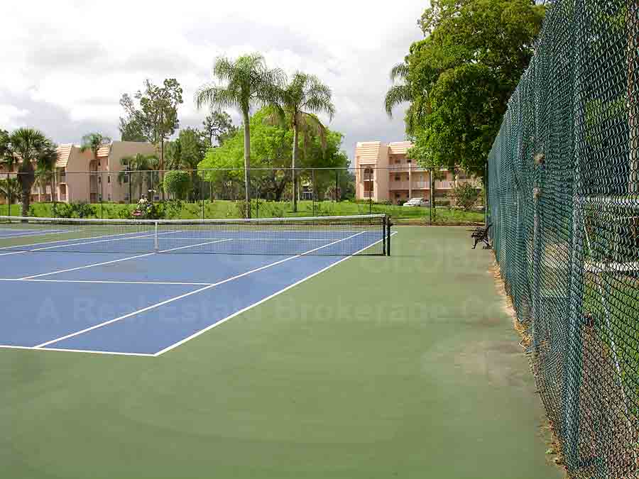 Fairway Forest Tennis Courts